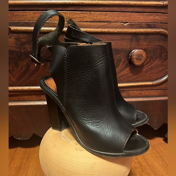 Sixtyseven Shoes - SixtySeven Black Leather Peep Toe Slingback Ankle Chunky Heel EUR 37 or 7-7.5